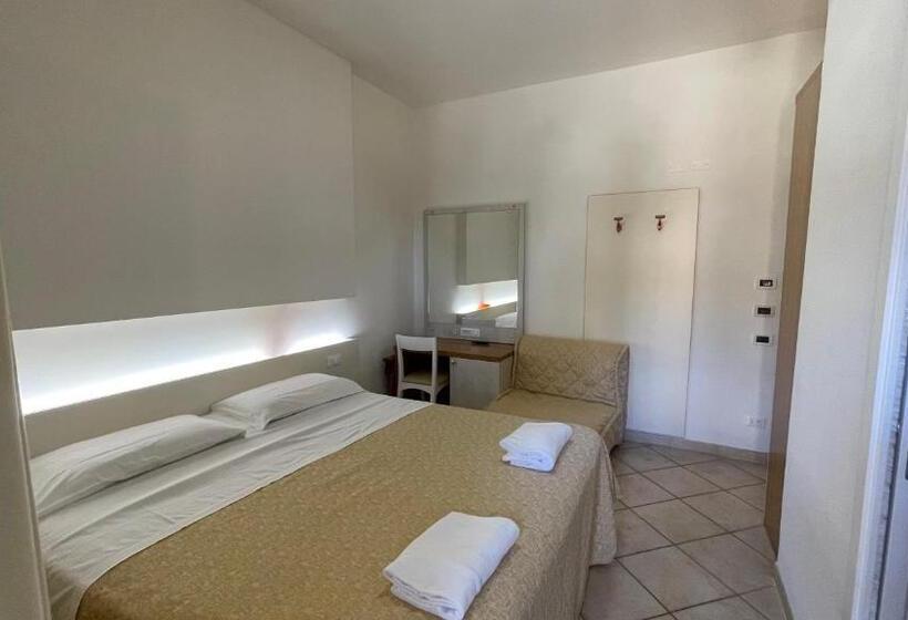 חדר סטנדרט לשלושה עם מרפסת, Boschetto