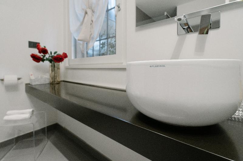 اتاق لوکس با چشمانداز دریاچه, Mövenpick Hotel Du Lac Tunis