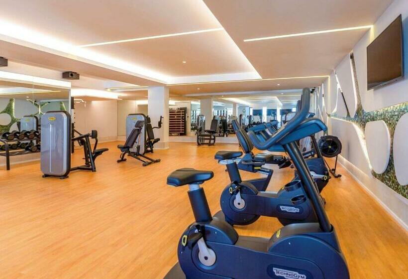 اتاق لوکس با تخت بزرگ, Mövenpick Hotel Du Lac Tunis