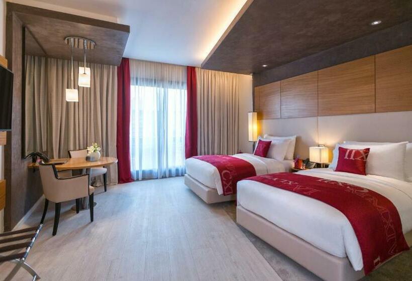 اتاق لوکس, Mövenpick Hotel Du Lac Tunis