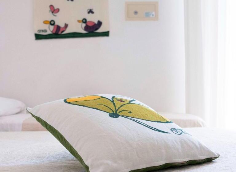 غرفة قياسية رباعية مزودة بشُرفة, Orsa Maggiore