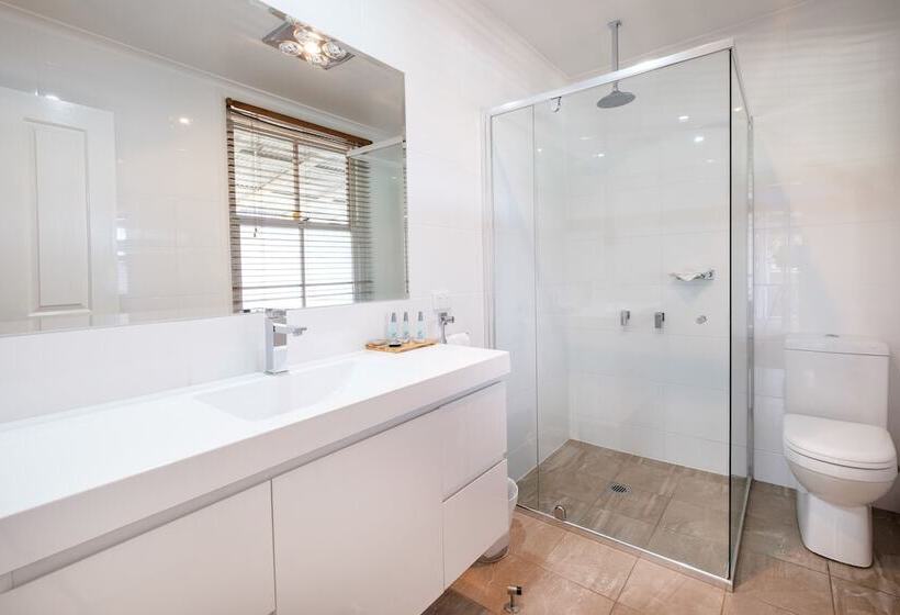 חדר משפחתי, Peel Inn Hotel Nundle