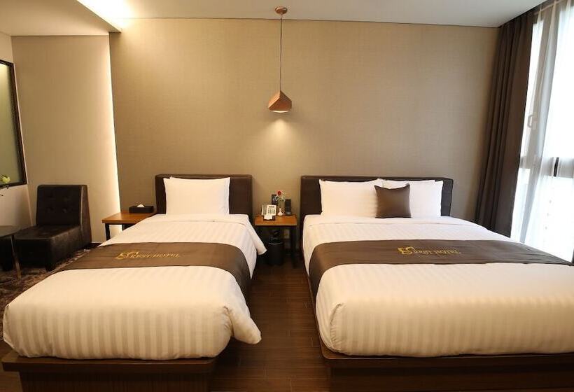 エクゼクティブルーム, Rest