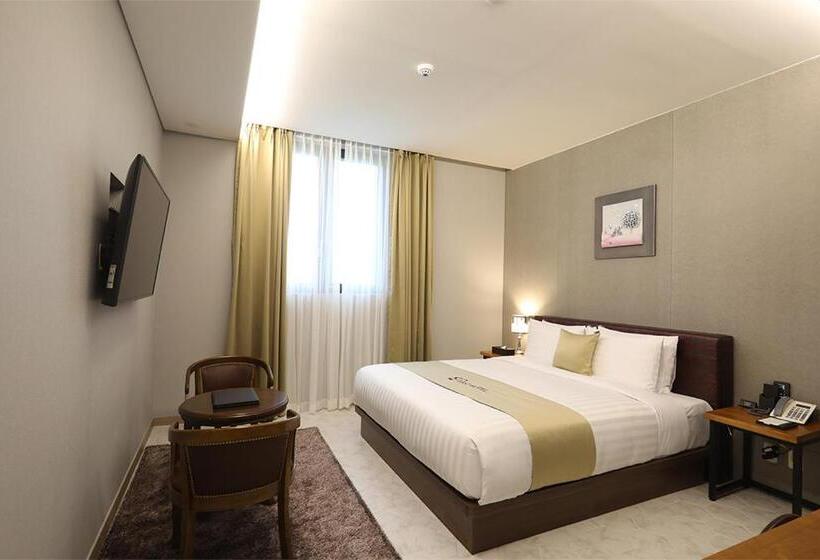 デラックスルーム, Rest