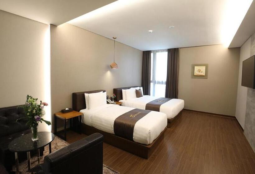 エクゼクティブルーム, Rest