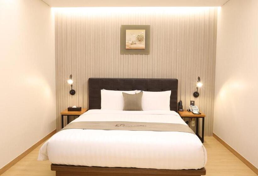 ジュニアスイート, Rest