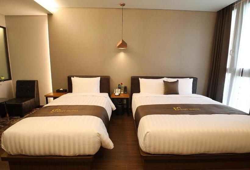 スタンダードルーム, Rest