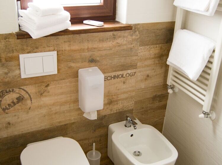 标准三人间, Sleep N Go