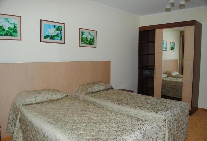 اتاق استاندارد با سرویس بهداشتی مشترک, Kapriz Issyk Kul Resort