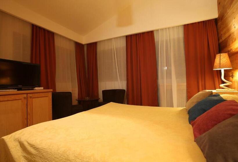 اتاق استاندارد یک نفره, Mecavnik Resort