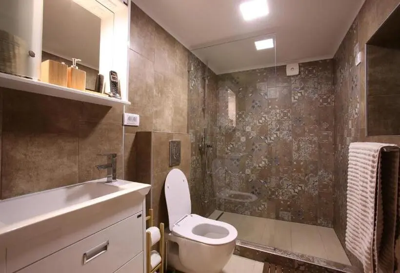 اتاق استاندارد یک نفره, Mecavnik Resort