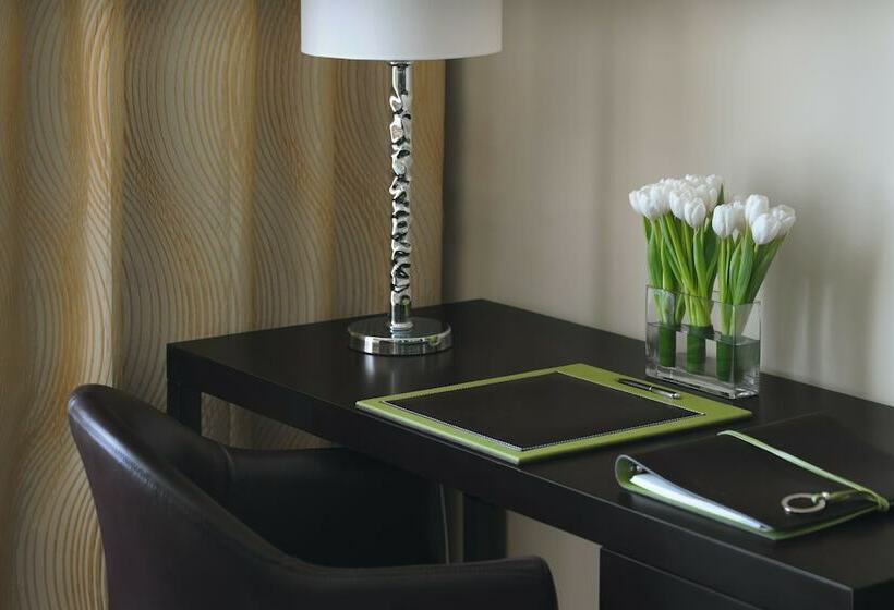 اتاق لوکس با چشمانداز دریاچه, Mövenpick Hotel Du Lac Tunis