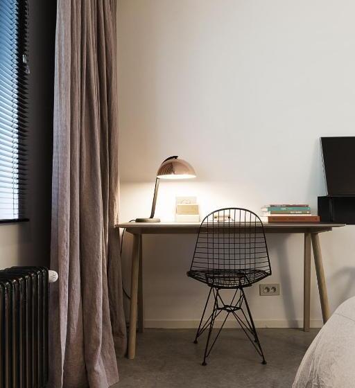 غرفة كومفورت, Logieslogees