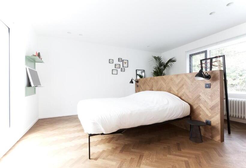 غرفة ديلوكس داخلية, Logieslogees