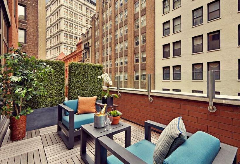 带露台的豪华间, Artezen