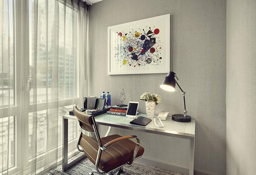 带大床的豪华间, Artezen