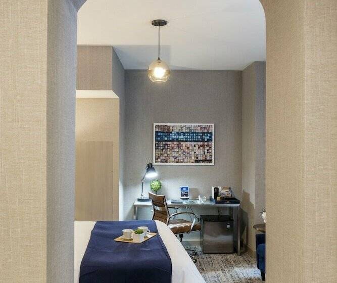 豪华房间, Artezen