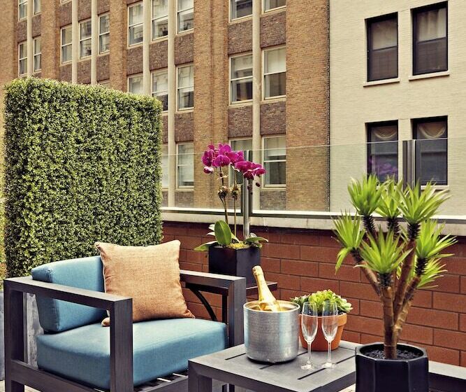 豪华房间, Artezen