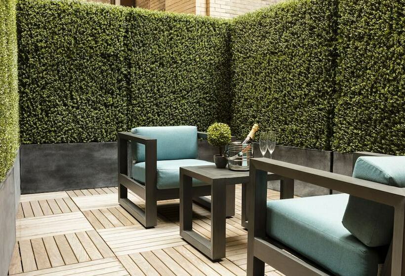 豪华房间, Artezen