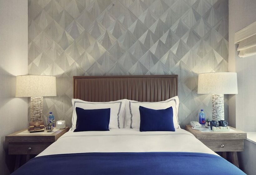 带特大床的豪华房间, Artezen