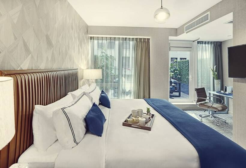 带特大床的豪华房间, Artezen