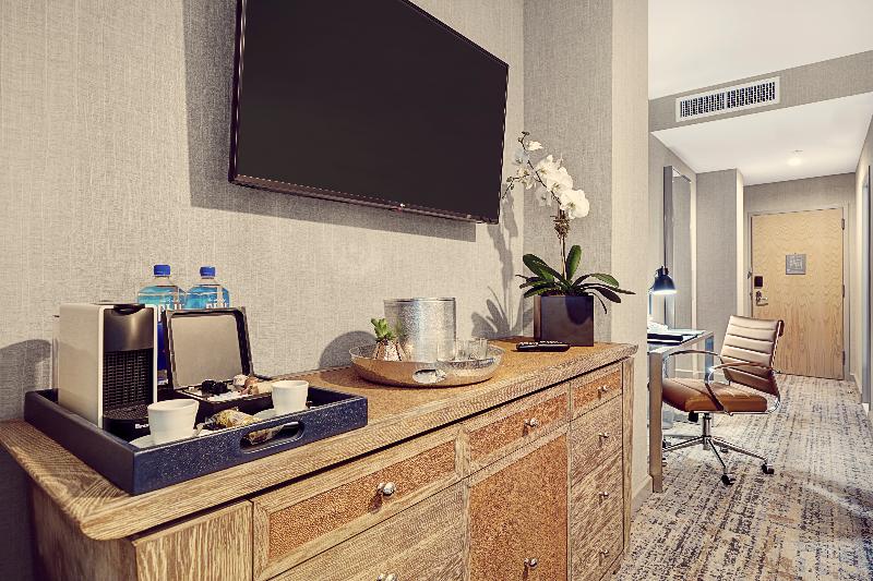 带特大床的豪华房间, Artezen