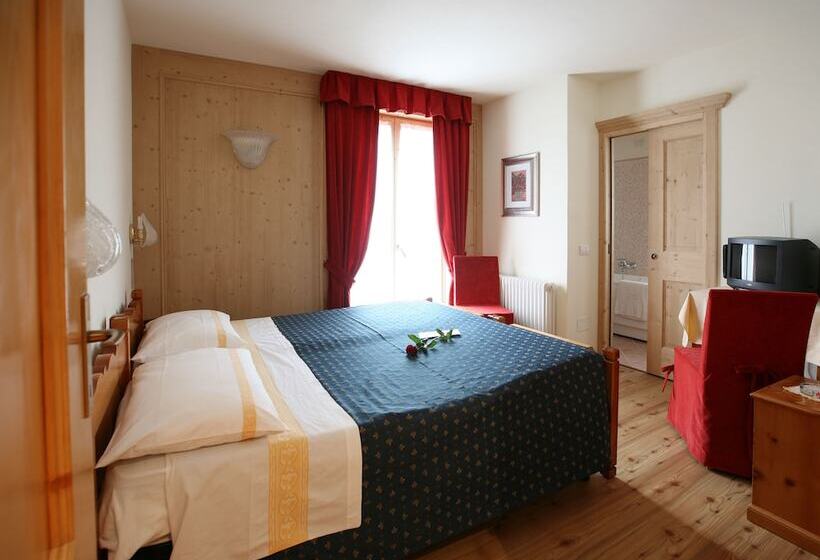 スタンダードルーム, Meuble Cima Bianca Garni