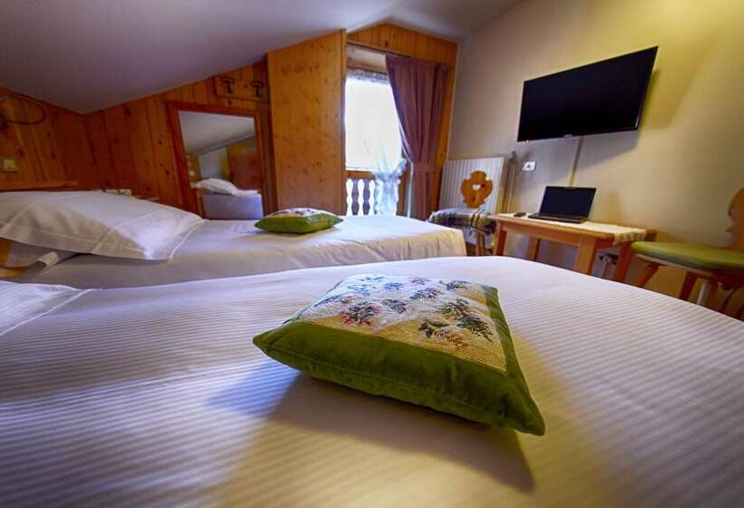 ファミリールーム, Meuble Cima Bianca Garni