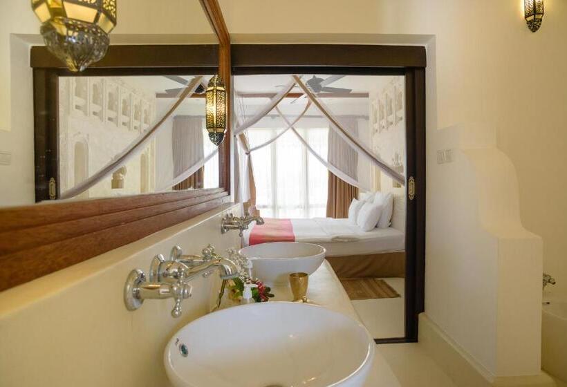 اتاق استاندارد, Swahili Beach