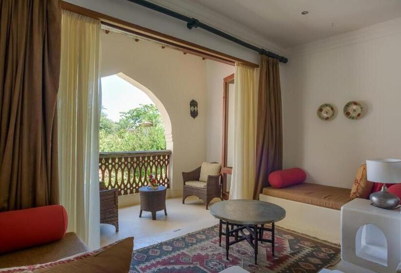 اتاق سوپریور, Swahili Beach