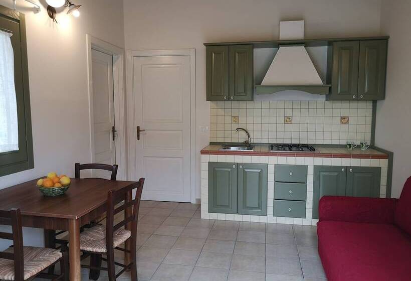 带1个卧室带花园景观的公寓, Terra Dei Limoni