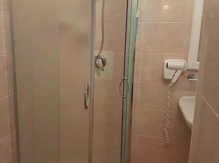 اتاق استاندارد با چشم‌انداز دریا, Tropea Boutique