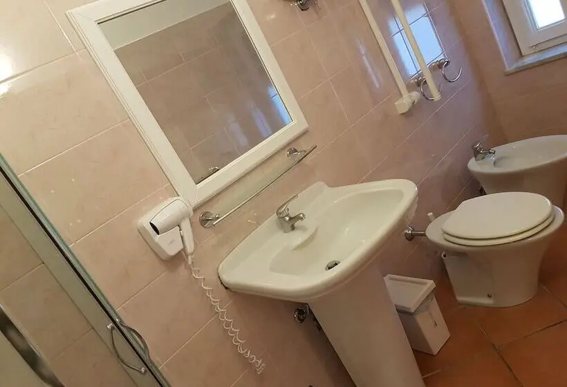 اتاق استاندارد با چشم‌انداز دریا, Tropea Boutique
