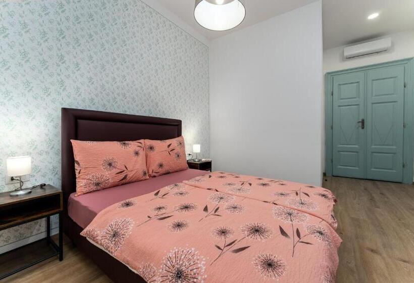 バス共有のスタンダードルーム, Hostel Antique