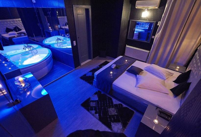 סוויטה עם ג'קוזי, Atlantic