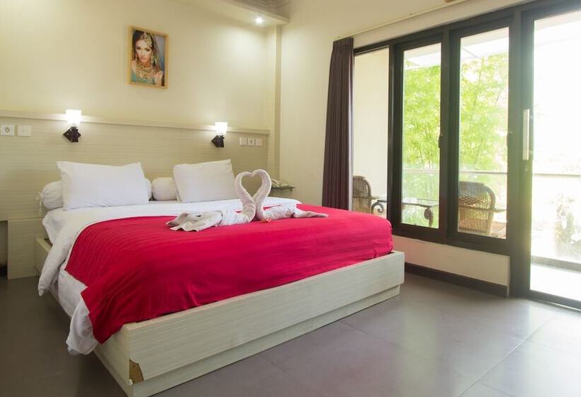 Номер Deluxe, Maxi Hotel Kedonganan