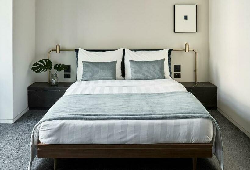 غرفة كلاسيكية, Perianth