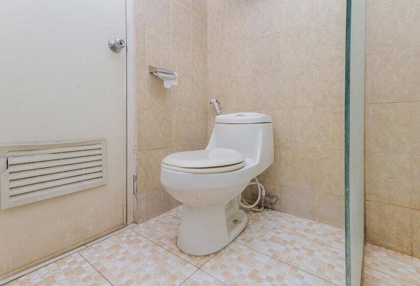 标准间, Reddoorz Near Gubeng Station