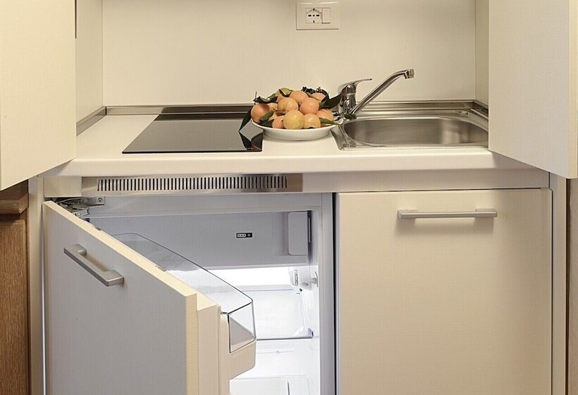 استودیوی استاندارد, Residence Lagrange