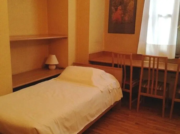 استودیوی استاندارد, Residence Lagrange