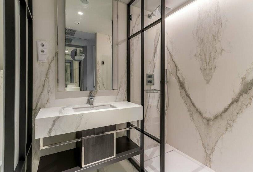 اتاق استاندارد, Room Mate Gorka