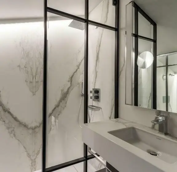 اتاق دوبلکس, Room Mate Gorka