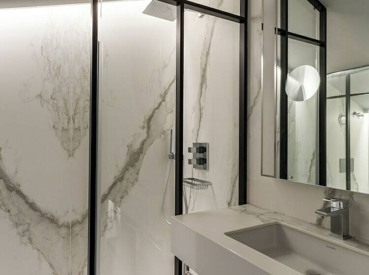 اتاق دوبلکس, Room Mate Gorka