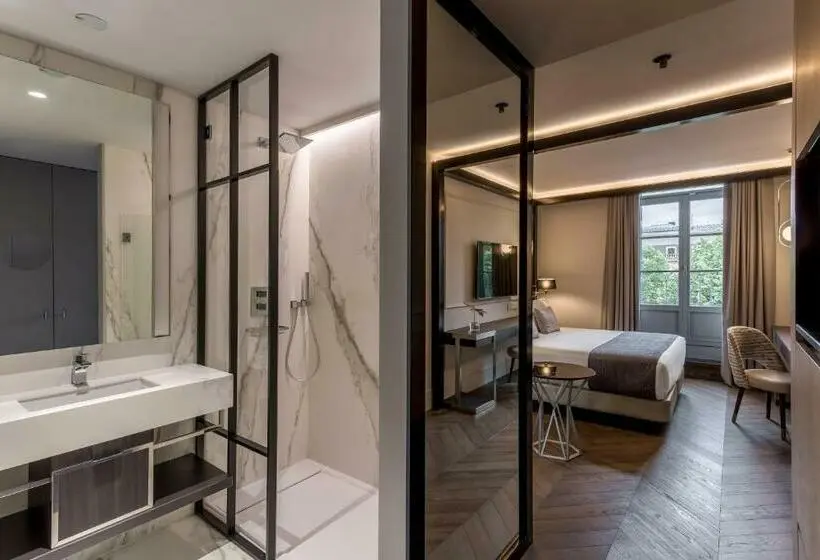 اتاق اجرایی, Room Mate Gorka