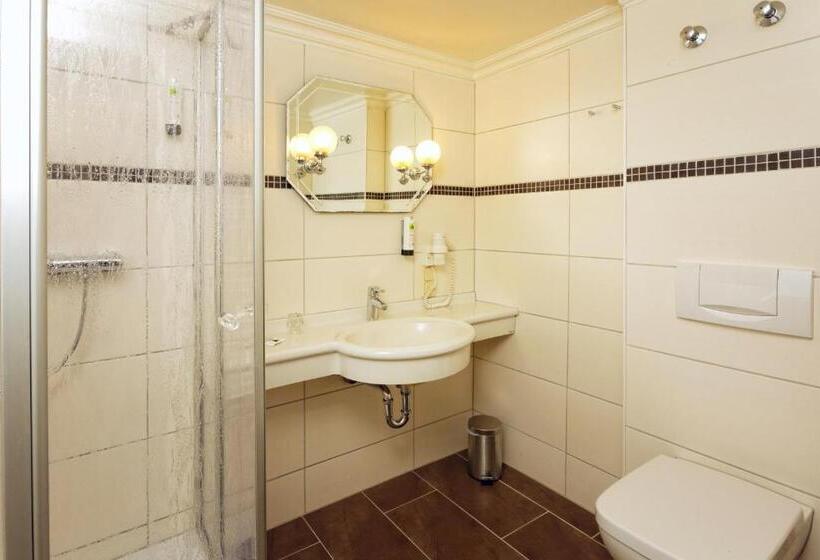 סוויטת ג'וניור, Sonneneck