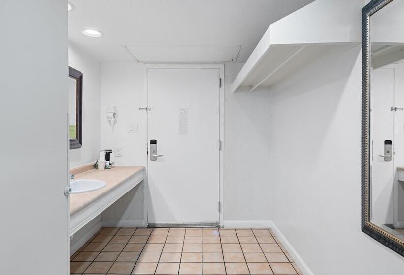 Номер Стандарт, The Reef At Seahaven Beach Resorts