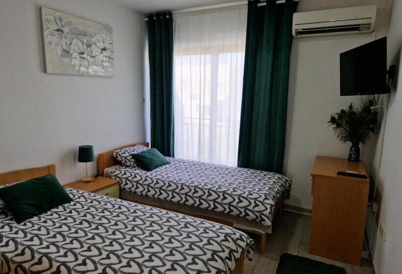 חדר סטנדרט יחיד עם מרפסת, Motel Tri Lovca