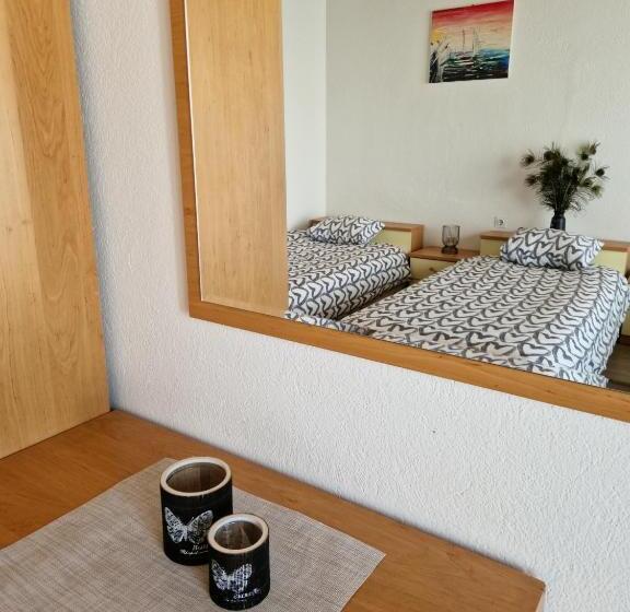 غرفة قياسية فردية مزودة بشُرفة, Motel Tri Lovca