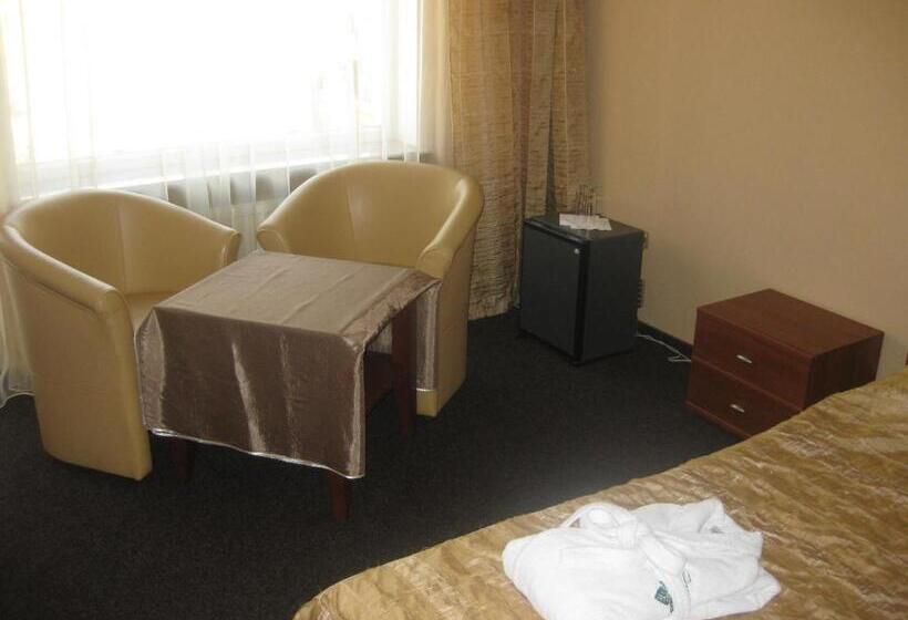 סוויטת ג'וניור, Complex Zelenyi Gai