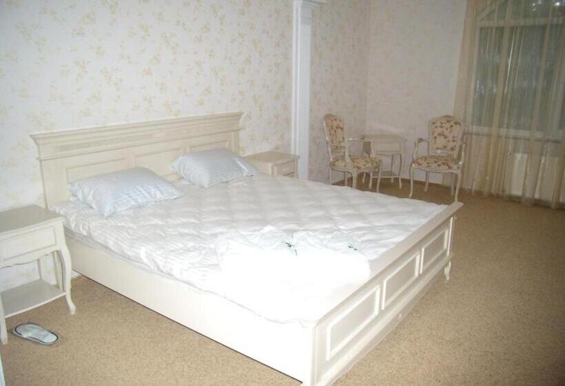 סוויטה, Complex Zelenyi Gai